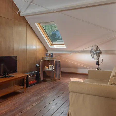 Hotel New Helvetia Historic