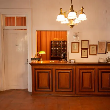 Hotel New Helvetia Historic