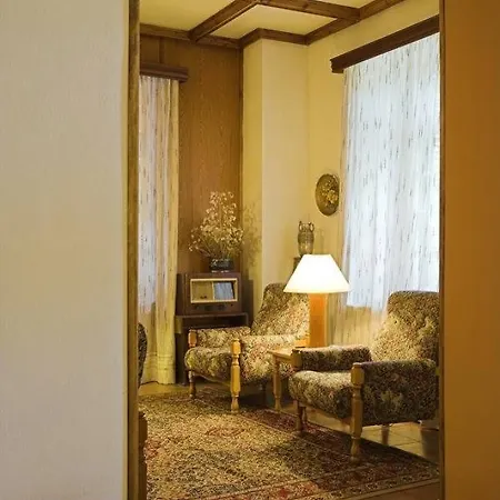 Hotel New Helvetia 3*