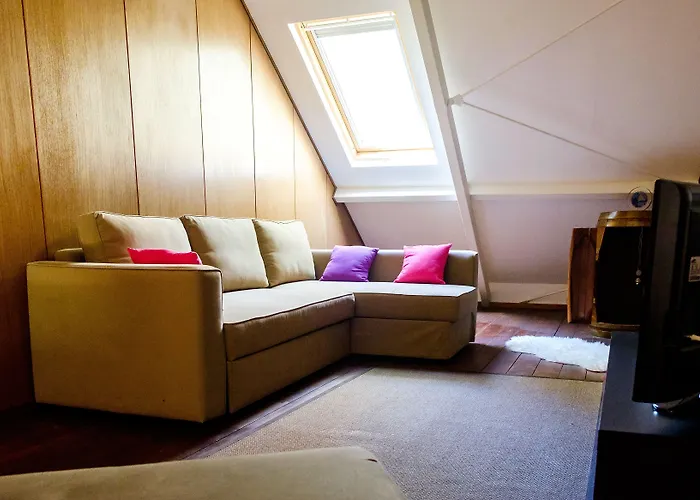 New Helvetia Historic Hotel