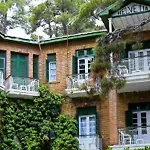 Hotel New Helvetia Historic Platres