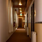 Hotel New Helvetia Historic Platres