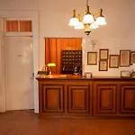 Hotel New Helvetia Historic