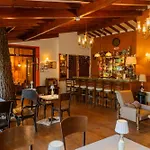 Hotel New Helvetia Historic Platres