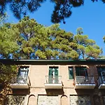 New Helvetia Historic 3*