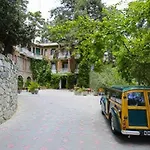 New Helvetia Historic 3* Platres
