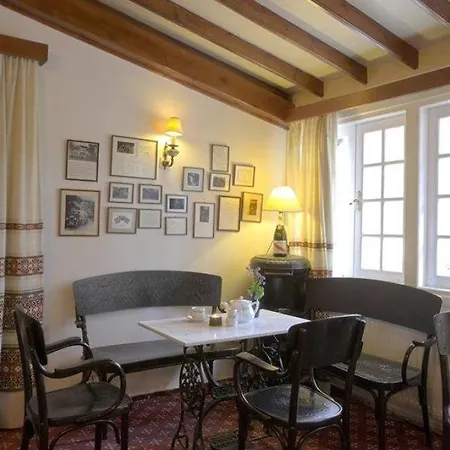 New Helvetia Historic 3* بلاتريس