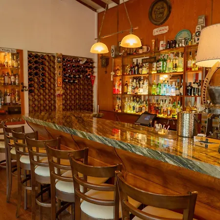 New Helvetia Historic بلاتريس