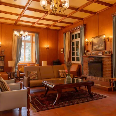 فندق New Helvetia Historic 3*