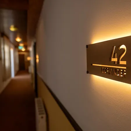 New Helvetia Historic 3* بلاتريس