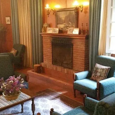 فندق New Helvetia Historic 3*