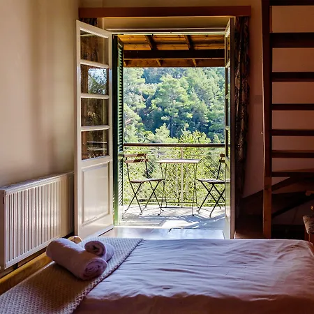 New Helvetia Historic فندق