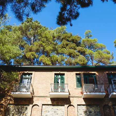 New Helvetia Historic 3*