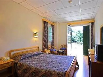 New Helvetia Hotel