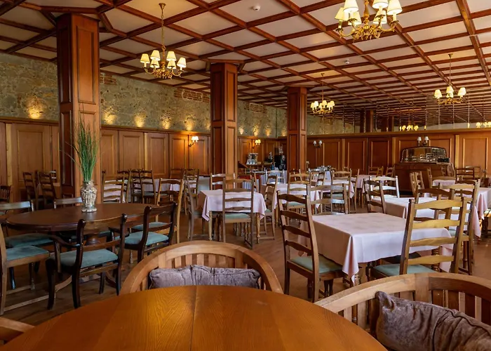 New Helvetia Historic Hotel 3*