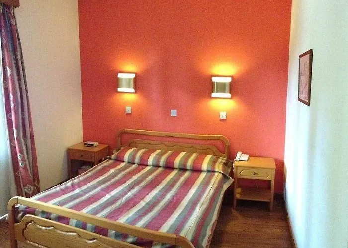 Hotel New Helvetia Historic