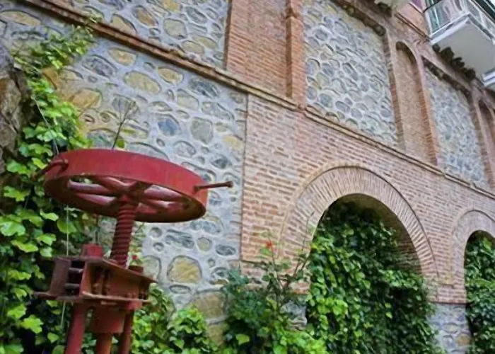 New Helvetia Historic Ξενοδοχείο